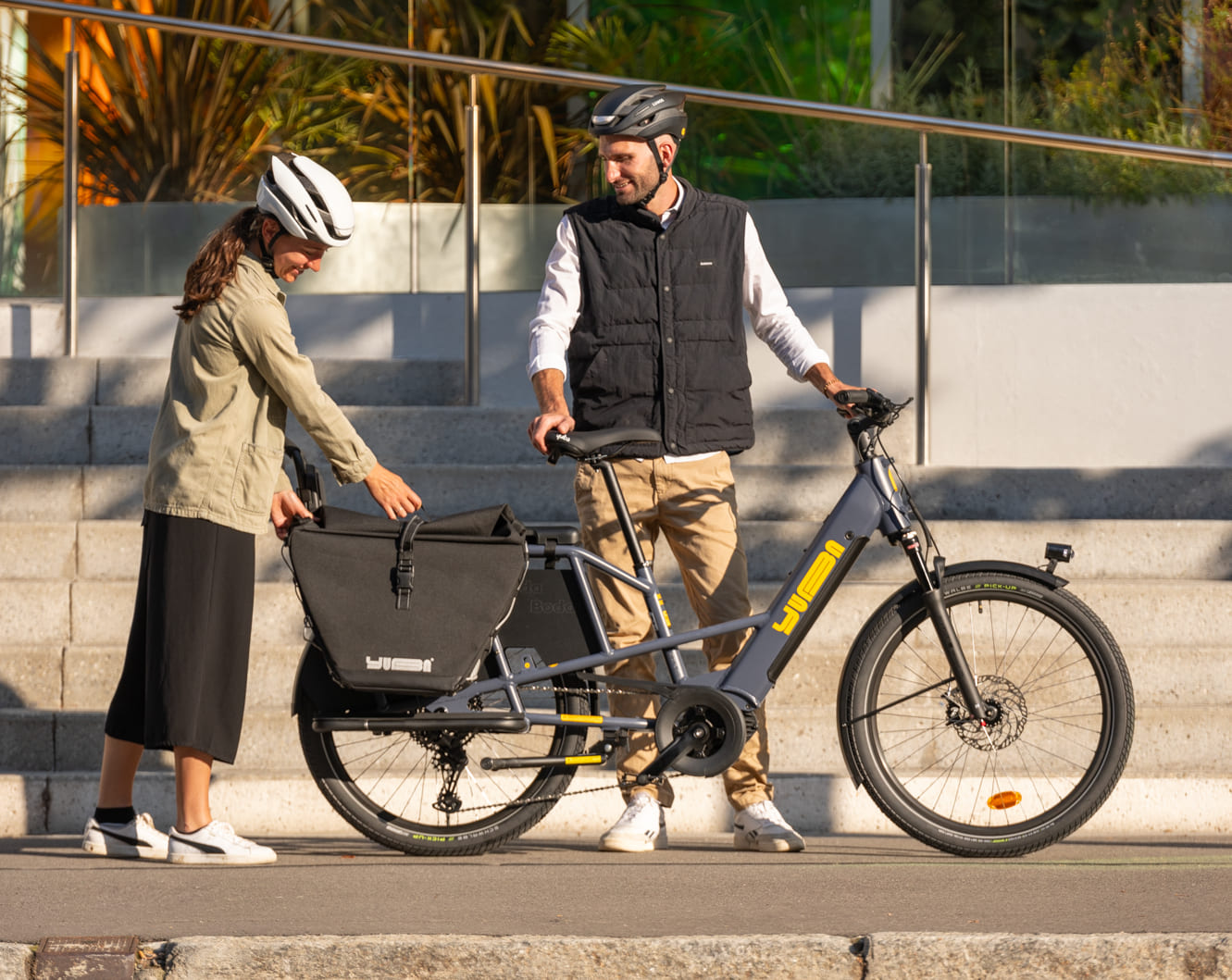 yubabikes_lifestyle_bodaboda_dusk_baguette_softspot_sideboards_backrest_crest_sideview_city_work_hd-4-1